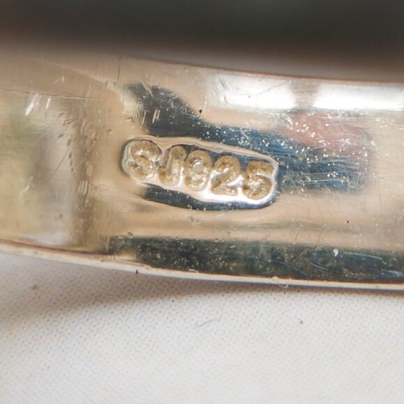 Sterling Prasiolite Oval Bezel Ring — Size 9 (oversize 20 ct) - Picture 4 of 9